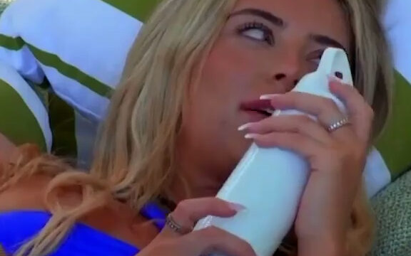 Rob love island Viral video twitter so hot!!!