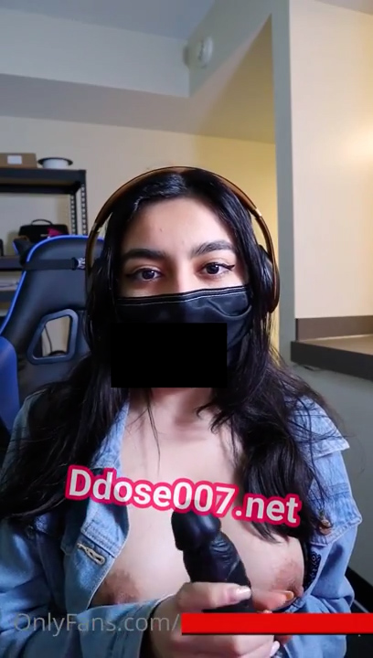 Zara Dar Nude Tits play so hot – Onlyfans video Viral