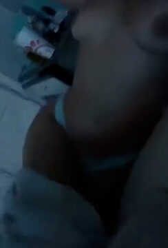 Weluvanahi Nude show on Bed – Onlyfans Tape